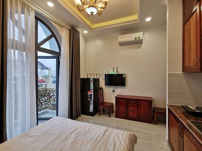 Hình ảnh CHDV full nội thất bằng gỗ cao cấp Quận 7 - Có ban công siêu thoáng