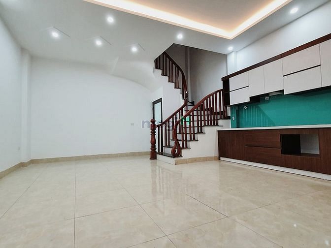 Hình ảnh Chưa đến 5 tỷ có ngay nhà đẹp Láng Thượng.
