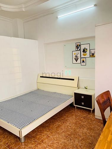 Hình ảnh Cho thuê CHDV Giaỉ Phóng Tân Bình có ban công chỉ 4,6tr
