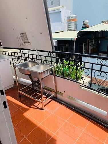 Hình ảnh Cho thuê CHDV Giaỉ Phóng Tân Bình có ban công chỉ 4,6tr