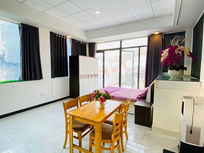 Hình ảnh Penthouse 40m2 full nội thất ban công to chà bá