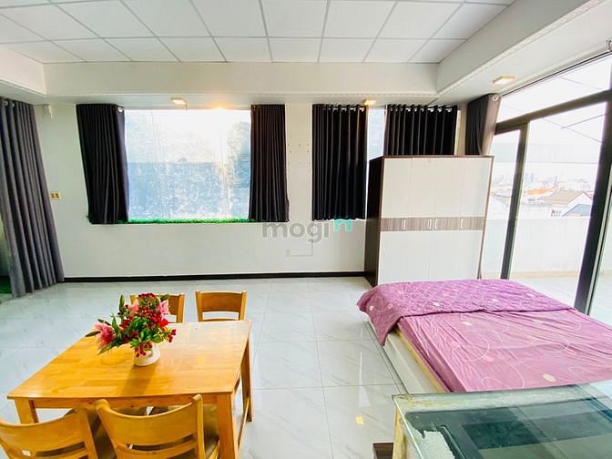Hình ảnh Penthouse 40m2 full nội thất ban công to chà bá