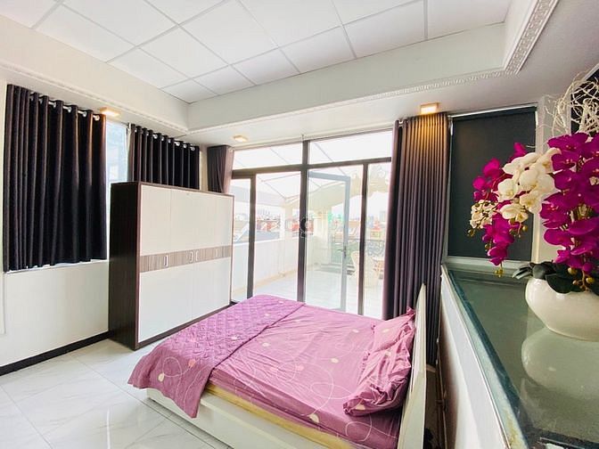 Hình ảnh Penthouse 40m2 full nội thất ban công to chà bá