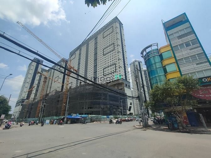 Hình ảnh Nhà 4 lầu MT Tạ Quang Bửu, Phường 4, Quận 8.