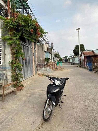 Hình ảnh Bán Đất Mặt Tiền Đường Số Cách Tên Lửa 700m Sổ Riêng