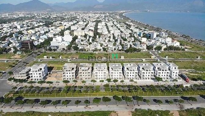 Hình ảnh Đất nền ngay trung tâm UBND quận Liên Chiểu, gần biển, gần trường, bv