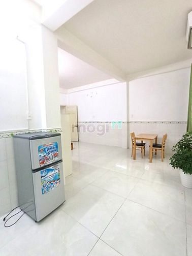 Hình ảnh Cho Thuê Phòng Cửa Sổ Lớn Full Nội Thất Ở Gia Đình