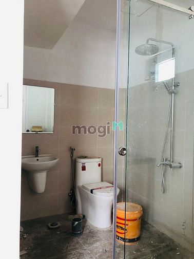Hình ảnh 1PN cửa sổ bancol thoáng mát kế bên ĐH HỒNG BÀNG