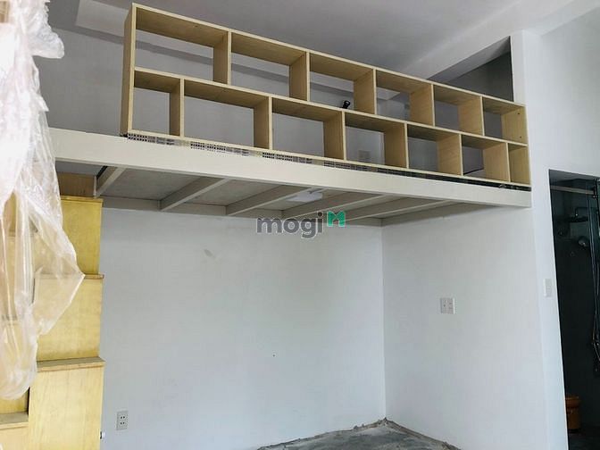 Hình ảnh 1PN cửa sổ bancol thoáng mát kế bên ĐH HỒNG BÀNG