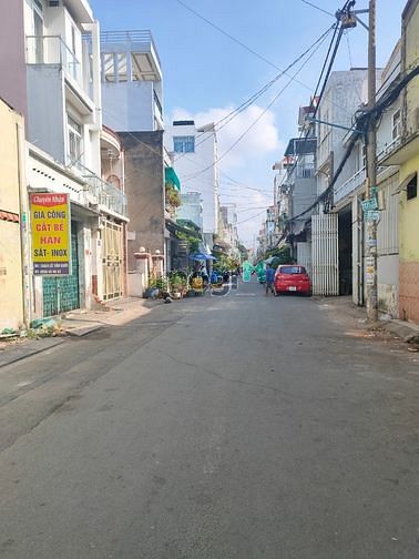 Hình ảnh Nhà 3.5 tấm hẻm 8m Lê Văn Quới- Gần ngay 4 Xã
