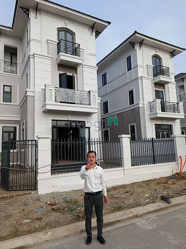 Hình ảnh Bán căn biệt thự Centa Vsip Từ Sơn 216m2 chính chủ.