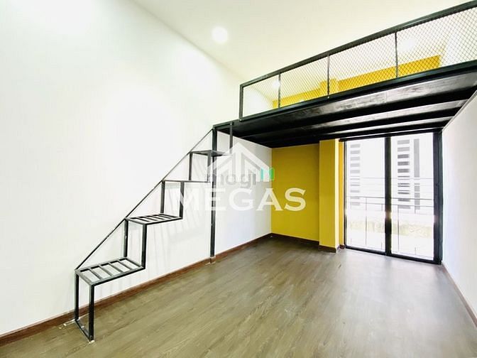 Hình ảnh Căn Hộ Có Gác Có Ban Công Sát Bên HuTech