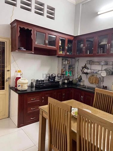 Hình ảnh Bán nhà ngay mặt tiền Phạm Văn Bạch, quận Tân Bình