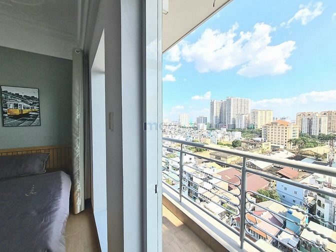 Hình ảnh CHDV ban công siêu thoáng balcon Trần Hưng Đạo gần cầu Nguyễn Văn Cừ