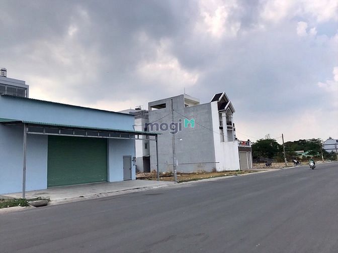 Hình ảnh cần bán gấp lô đất đường Vườn Lài, Quận 12 giá 2tỷ/nền 100m2
