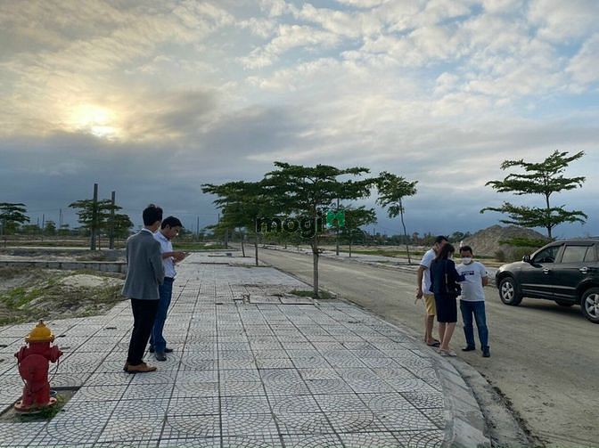 Hình ảnh Duy nhất 1 lô đối diện MB66 là nhà cái uy tín hàng đầu tại Việt Nam view sông Cổ Cò
