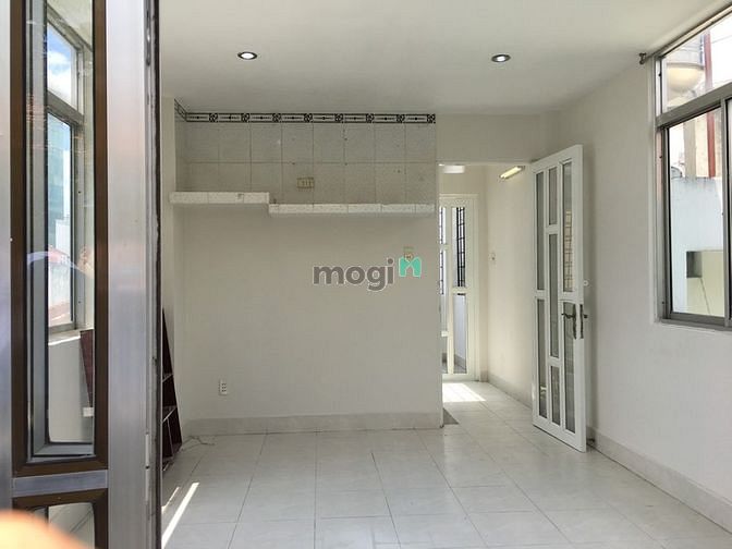 Hình ảnh Nhà mới đường 3 tháng 2 quận 10, dtsd 93m2, 3PN, 3WC, giá chỉ 6.2 tỷ