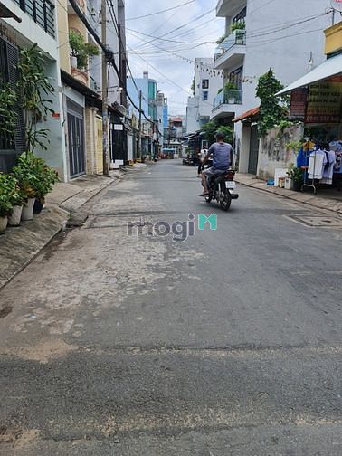 Hình ảnh Bán Nhà Gấp 5 Tầng mới 100% Lê Trọng Tấn, Bình Tân, Hẻm 8m.