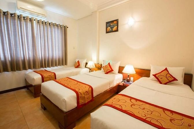 Hình ảnh Quận 1 - Khách sạn 7 tầng - 27 phòng