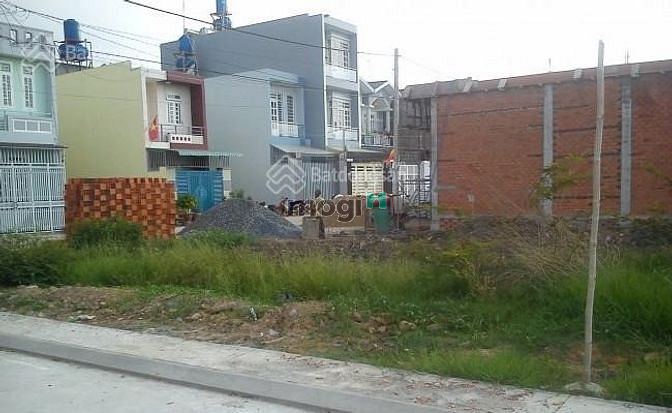 Hình ảnh Cần ra đi gấp lô đất 6 x 20 MT đường Nguyễn Hữu Trí, Bình Chánh
