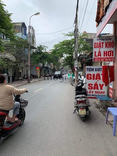 Hình ảnh Bán đất khu đấu giá Quang Lãm :55m2 , mặt tiền 5m giá 4.2 tỷ