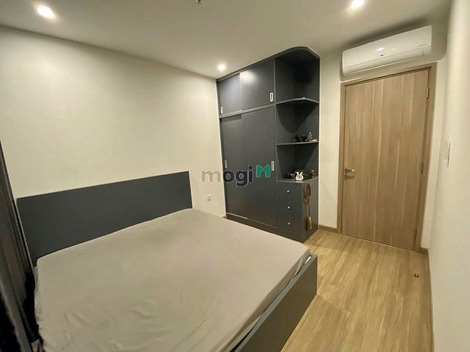 Hình ảnh Cho thuê căn 2PN full hết nội thất view hồ bơi tầng ở Vinhome Quận 9