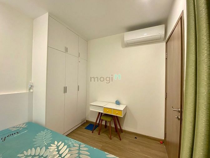 Hình ảnh Cho thuê căn 2PN full hết nội thất view hồ bơi tầng ở Vinhome Quận 9