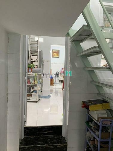 Hình ảnh Mặt tiền giá hẻm 70m2 Quận 5