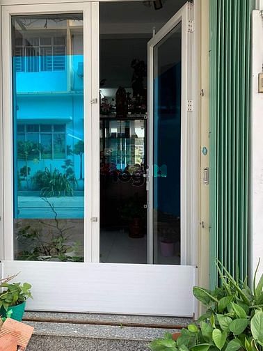 Hình ảnh Mặt tiền giá hẻm 70m2 Quận 5