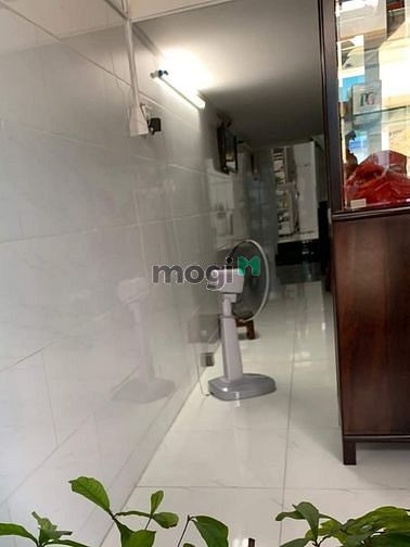 Hình ảnh Mặt tiền giá hẻm 70m2 Quận 5