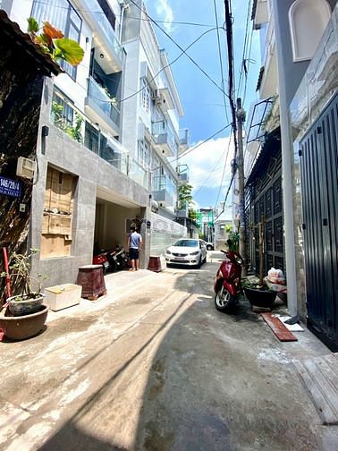 Hình ảnh Nhà 146/.. DS 8 P11 GV 4.7 x 18.2 CN 85m2 300m2 sàn 3 lầu + 1 lửng 4PN