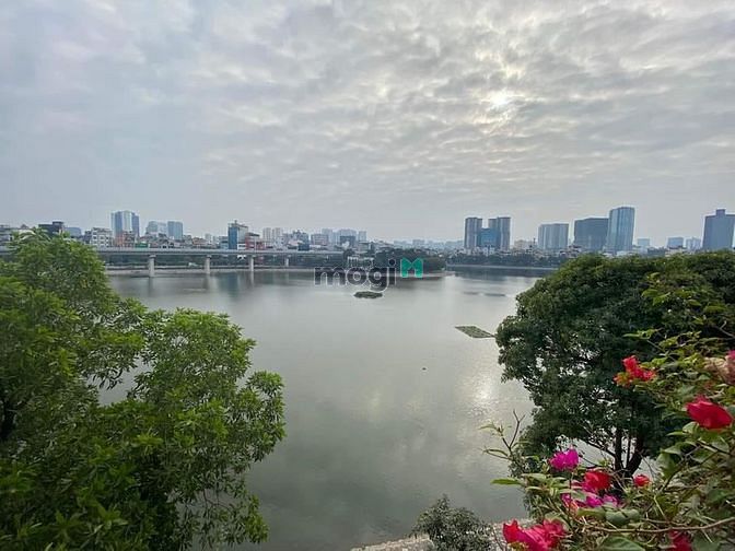 Hình ảnh Đẳng cấp! Vỉa hè kinh doanh, View hồ Hoàng Cầu!