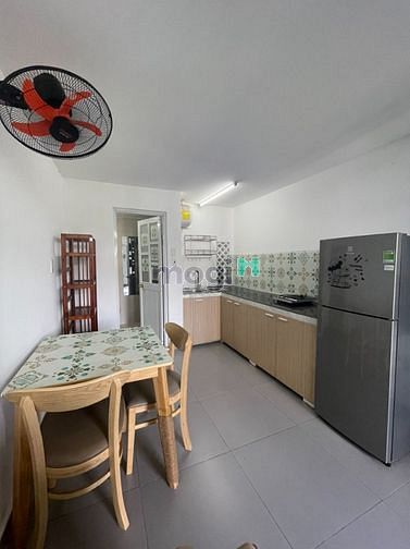 Hình ảnh Phòng phong cách cổ điển nhưng nội thất hiện đại và có gác