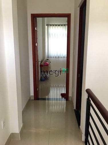 Hình ảnh Cần bán nhà ở đường Lê Văn Việt, quận 9