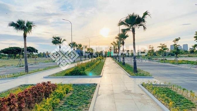 Hình ảnh Cần bán 180m2 FPT Đà Nẵng - Hướng bắc, dài 24m ngang 7,5m