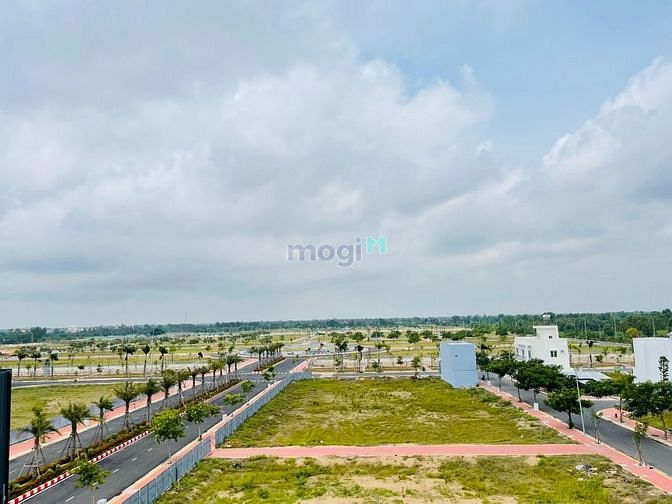 Hình ảnh 5 suất ngoại giao cuối cùng 5x20, MT đường mở rộng 32m thủ thừa, LA
