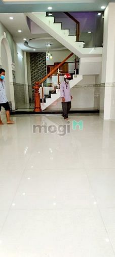 Hình ảnh Nhà BTCT 4 tầng hẻm xe hơi 6m, sát vách quận Tân Phú