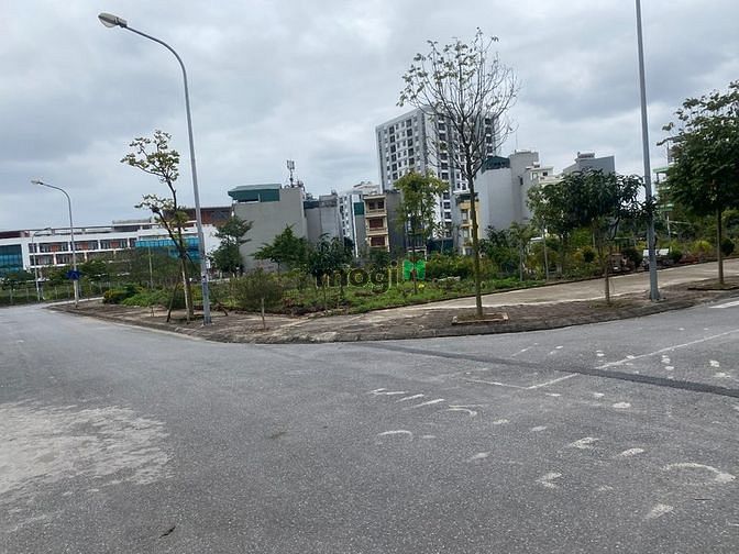 Hình ảnh Cần bán gấp 40m đất tái định cư Giang Biên,  view vườn hoa