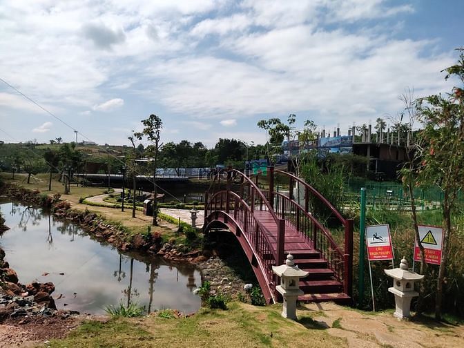 Hình ảnh Biệt thự sân vườn DT: 300m2 sườn đồi view thung lũng, sổ hồng riêng