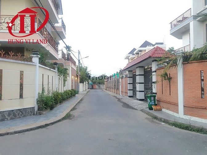 Hình ảnh BDS Hùng Vĩ Land Bán 330m2 đất 175/ thông 102 Lã Xuân Oai chỉ 27 trm2