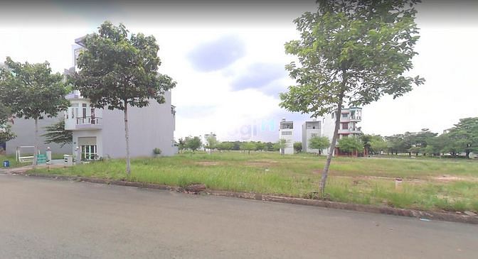 Hình ảnh đất MT Phạm Hùng , Bình Chánh , 100m2 , SHR , 100% thổ cư , giá 2ty4 .