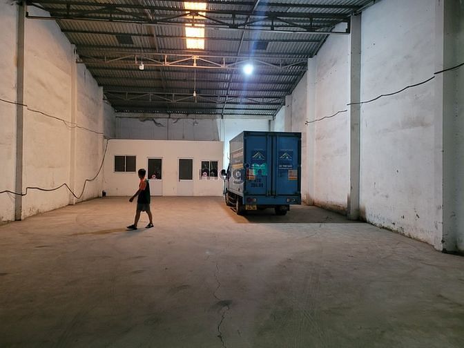Hình ảnh Kho Xưởng Hà  ngay Ngã Tư Ga. DT 200m