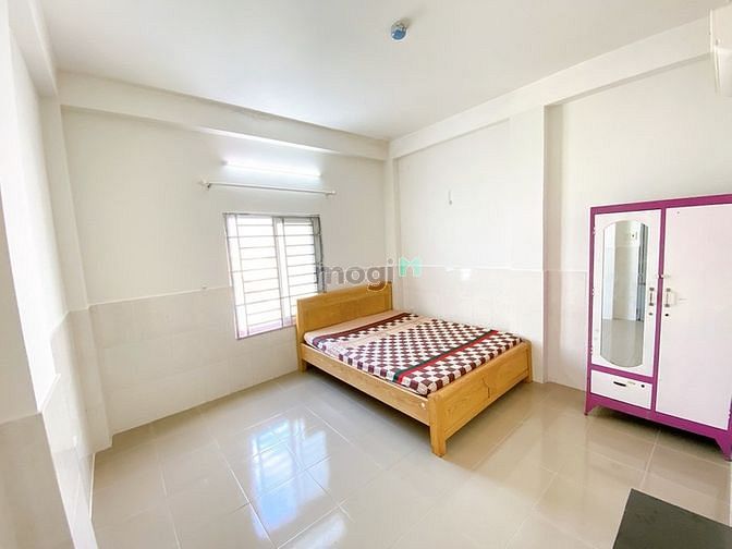 Hình ảnh Phòng rộng 2 cửa lớn Full nội thất