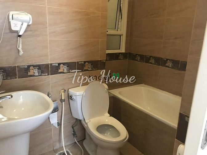 Hình ảnh Nhà khách sạn 22ph HXH Thái Văn Lung Q.01
