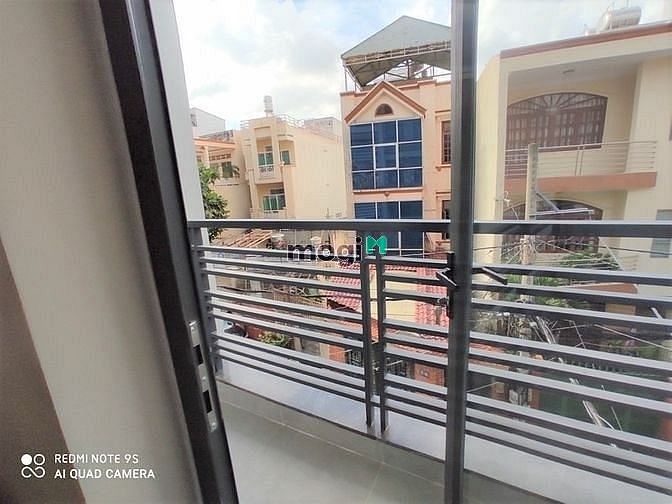 Hình ảnh Phòng ban công, view sân bay Tân Sơn Nhất tuyệt đẹp - Cửu Long ,TB