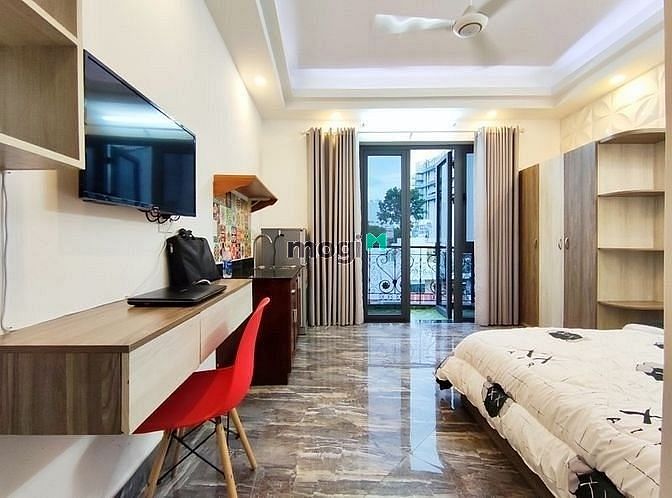 Hình ảnh Phòng mới xây 100% có cửa sổ, ban công đường Phạm Văn Hai - Tân Bình