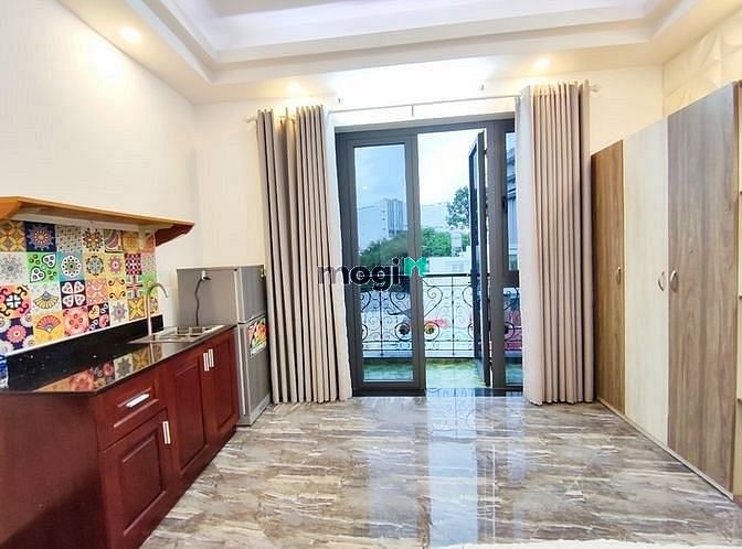 Hình ảnh Phòng mới xây 100% có cửa sổ, ban công đường Phạm Văn Hai - Tân Bình