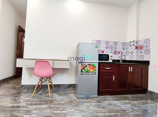 Hình ảnh Phòng mới xây 100% ban công Đường Lê Văn Sỹ - Tân Bình