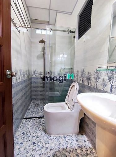 Hình ảnh Phòng mới xây 100% ban công Đường Lê Văn Sỹ - Tân Bình