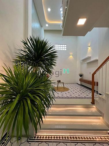 Hình ảnh Bán căn nhà siêu đẹp hướng Tây Nam ở Phạm Văn Chiêu, quận Gò Vấp
